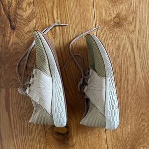 Men’s 8 New Balance